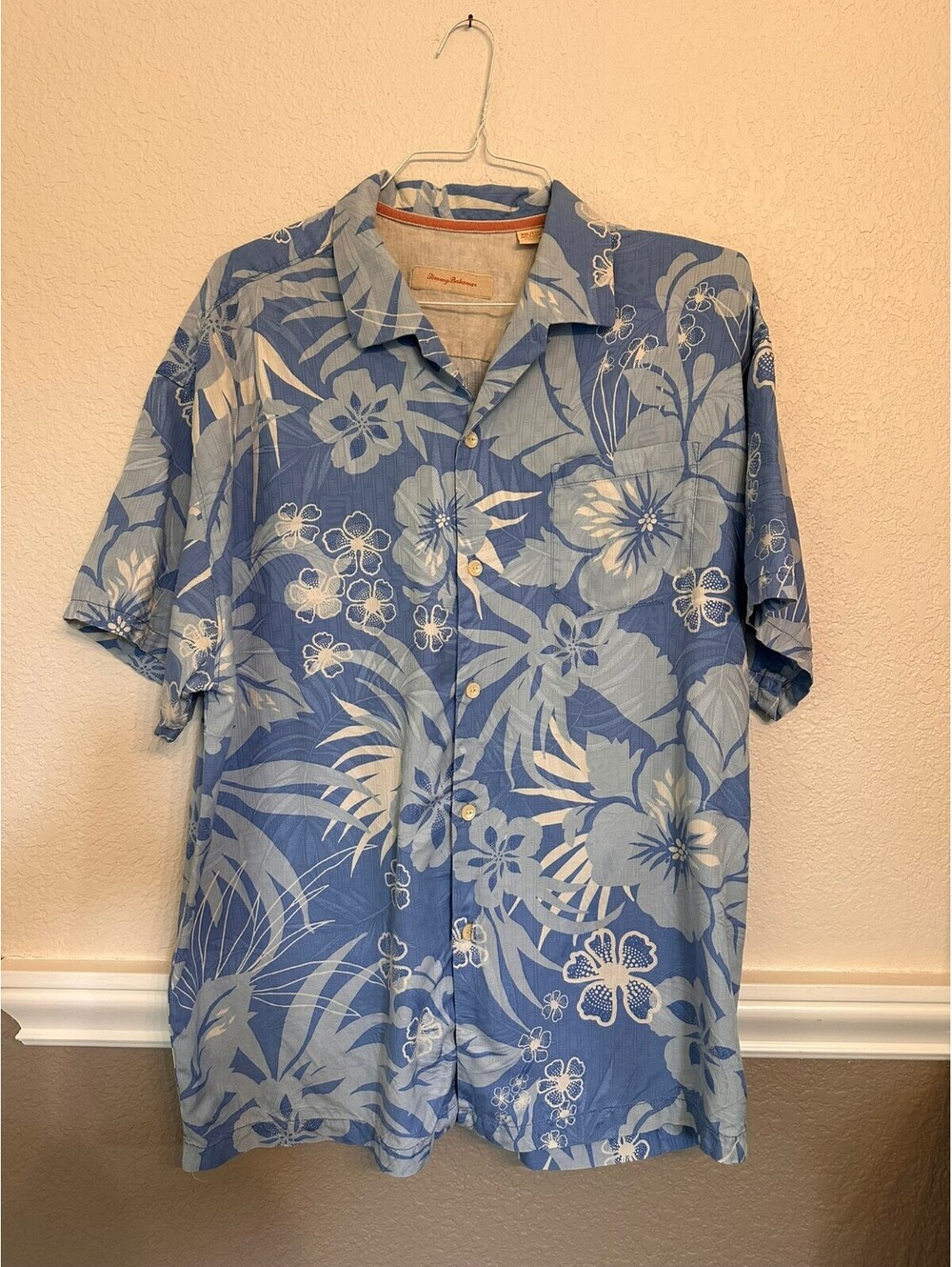 Tommy Bahama Mens XXL Blue Floral Silk Hawaiian Camp Button Shirt Short Sleeve